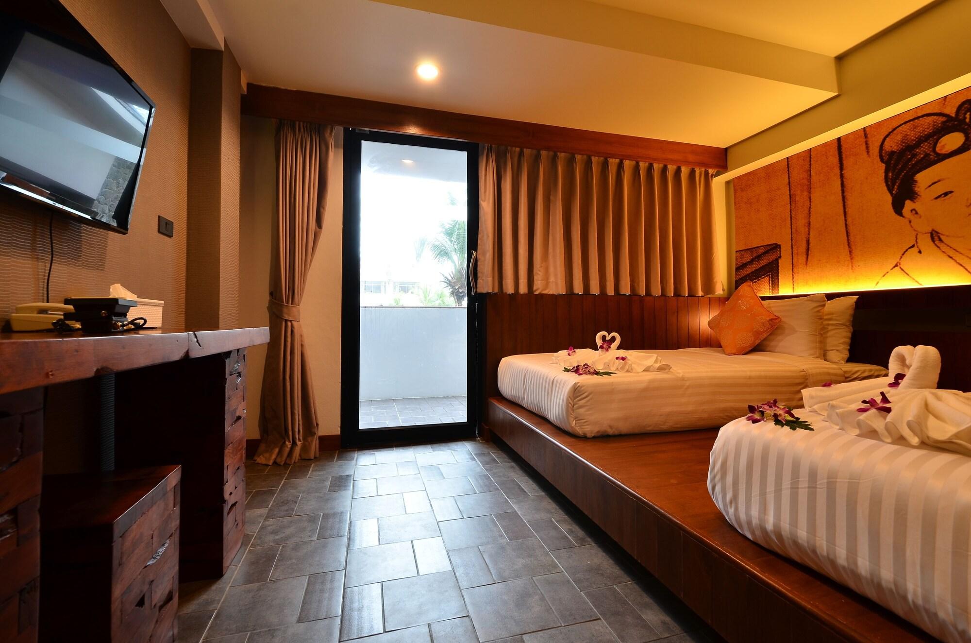 Lap Roi Karon Beachfront By Shanaya Buitenkant foto