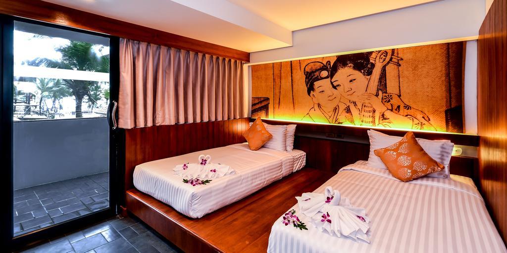 Lap Roi Karon Beachfront By Shanaya Kamer foto