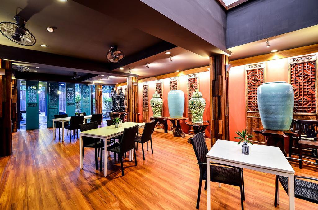 Lap Roi Karon Beachfront By Shanaya Buitenkant foto
