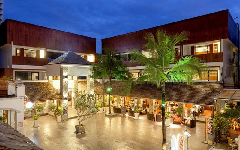 Lap Roi Karon Beachfront By Shanaya Buitenkant foto